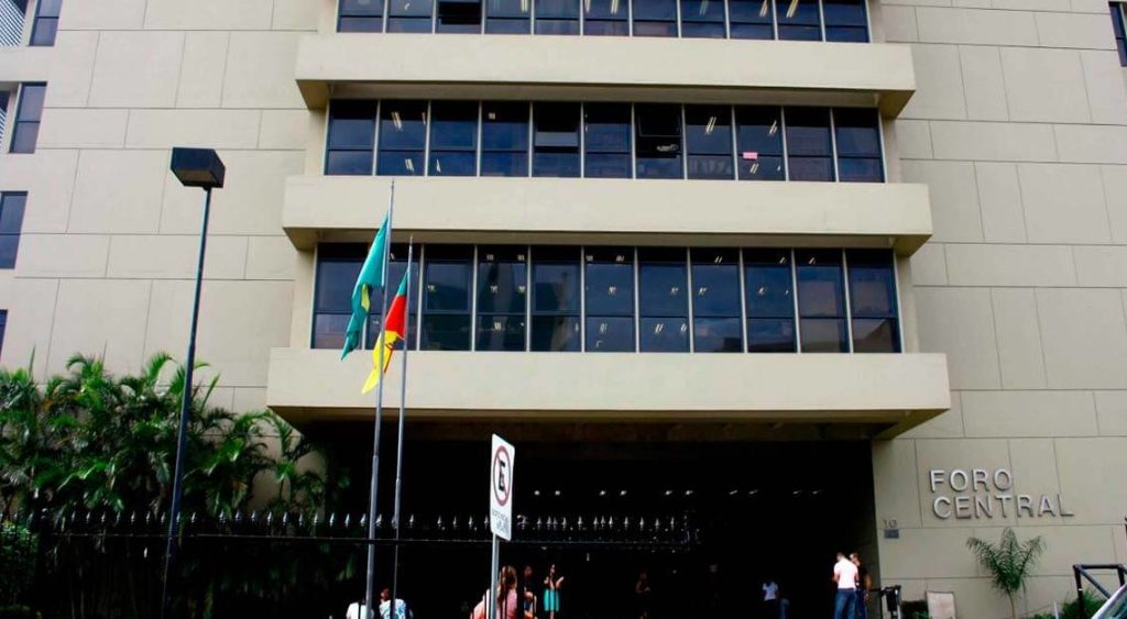 “Meu filho foi preso por ser preto e por ser Silva”, diz mãe de jovem que ficou três anos preso por engano no&nbsp;Central