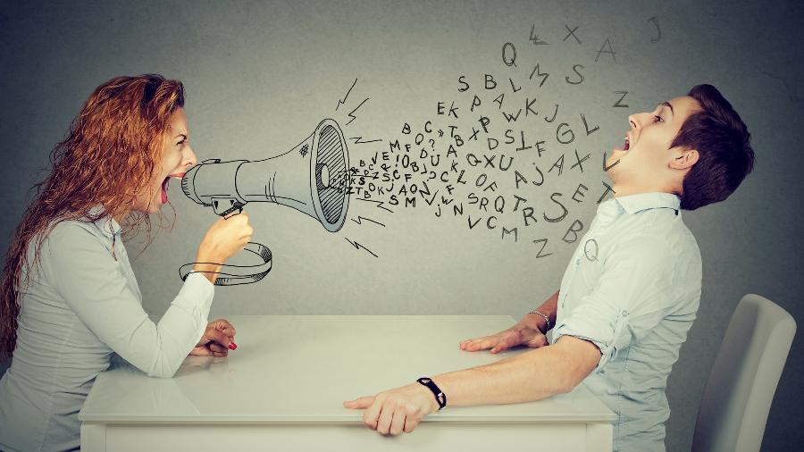 Por que a mulher é a tirana nos relacionamentos e o cara, o “pau&nbsp;mandado”?