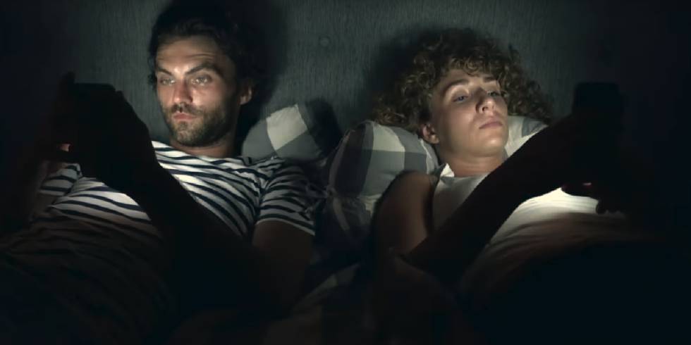 Que fazer diante do ‘phubbing’, quando sua companhia olha mais para o celular do que para&nbsp;você