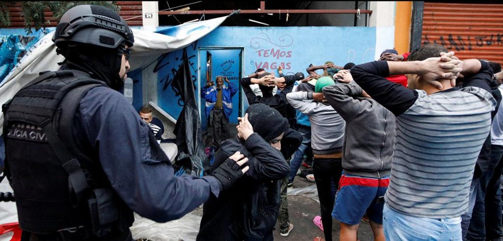 Internação compulsória é o tratamento que traz menos retorno, diz&nbsp;psicóloga