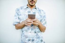 Seis lorotas mais comuns da paquera no&nbsp;Tinder