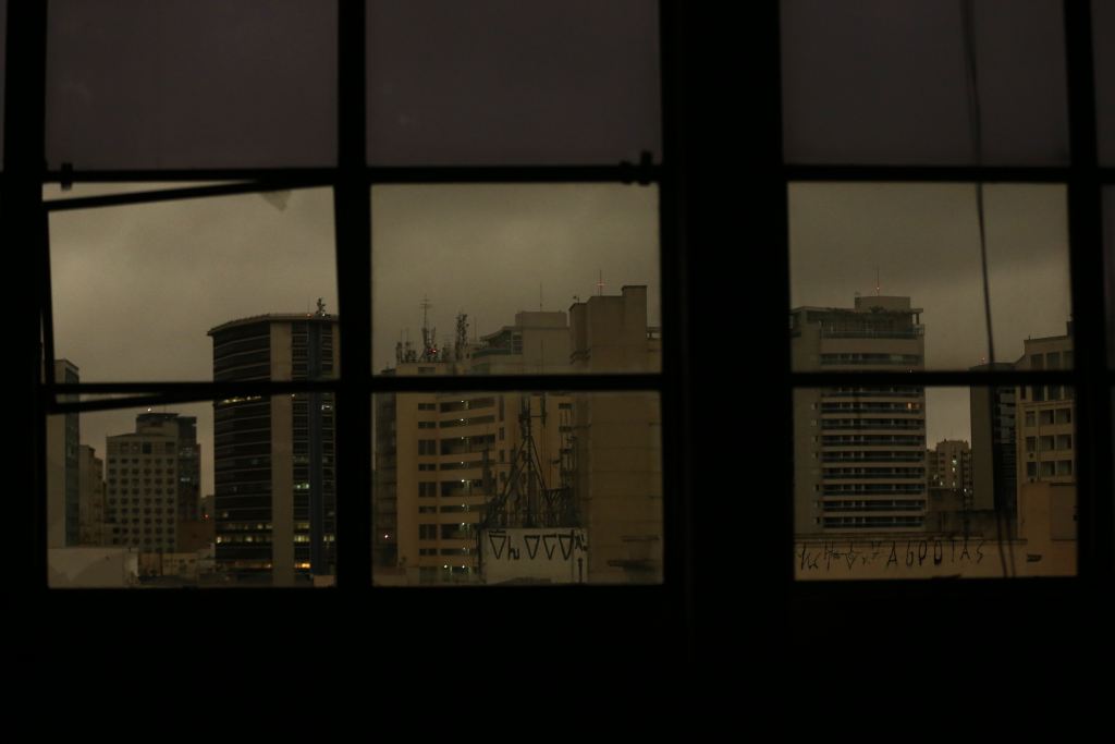 Como encontrar a felicidade em tempos sombrios: três passos para olhar o&nbsp;futuro