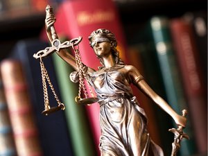 Juiz perguntou a vítima de estupro por que não fechou as&nbsp;pernas