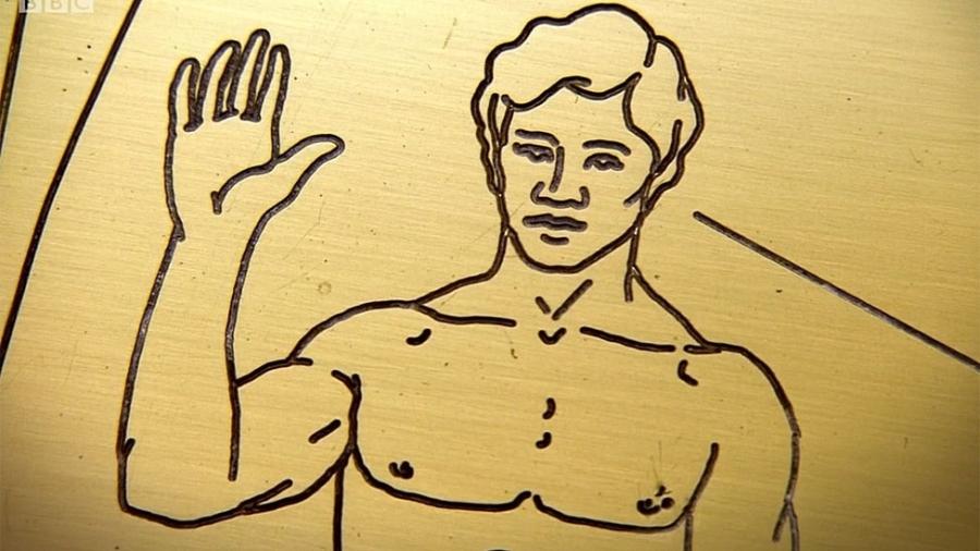 O que diz a ‘escandalosa’ mensagem que o astrônomo Carl Sagan enviou aos&nbsp;extraterrestres