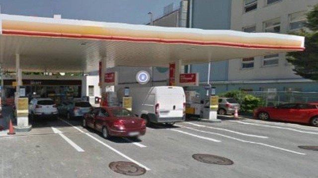 Mulher faz sexo com assaltante em loja de conveniência para atrasá-lo até a chegada da&nbsp;polícia