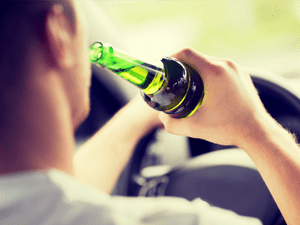 Juiz concede liberdade ao próprio filho preso por dirigir embriagado e provocar&nbsp;acidente