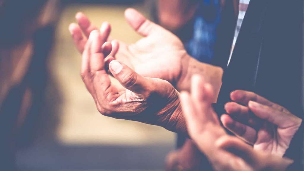 Igrejas silenciam vítimas de violência doméstica, dizem&nbsp;evangélicas