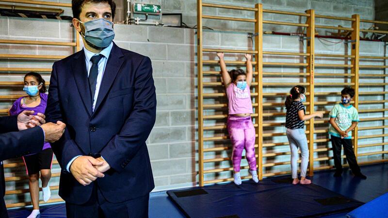 Ministro sublinha importância da filosofia ‘ubuntu’ nas escolas para aprender e ser&nbsp;melhor