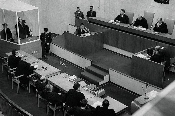 A difícil viagem do pensamento, no Brasil: notas sobre a banalidade do&nbsp;mal