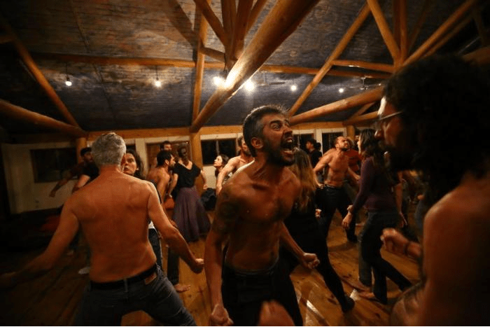 Meditação, sexualidade e vida em comunidade: 51 horas na Osho&nbsp;Rachana