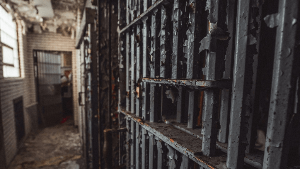 Maior parte dos brasileiros é contra a pena de morte e a favor da redução da maioridade&nbsp;penal