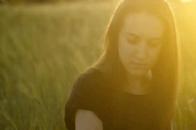 “Tenho tudo, deveria ser feliz”, sentimento que se origina na&nbsp;infância