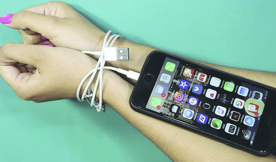 Uso excessivo de celular pode causar problemas como transtornos e&nbsp;depressão